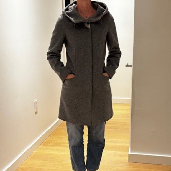 Aritzia/Babaton cashmere and virgin wool coat - Picture 5 of 8